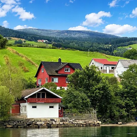 Casa Hauge Fjord View 4* Sandane