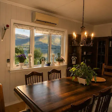 Casa Hauge Fjord View Penzion 4*