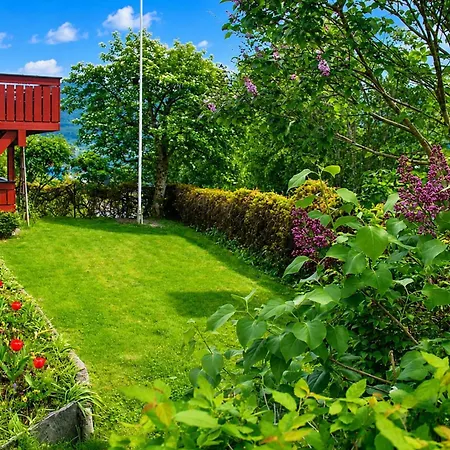 Penzion Casa Hauge Fjord View Sandane